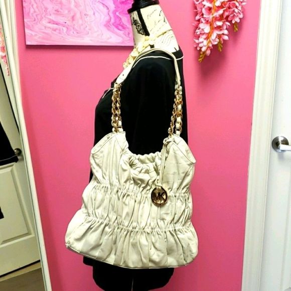 Micheal 💕💕 Kors Cream Soft Leather Bag - Picture 1 of 16